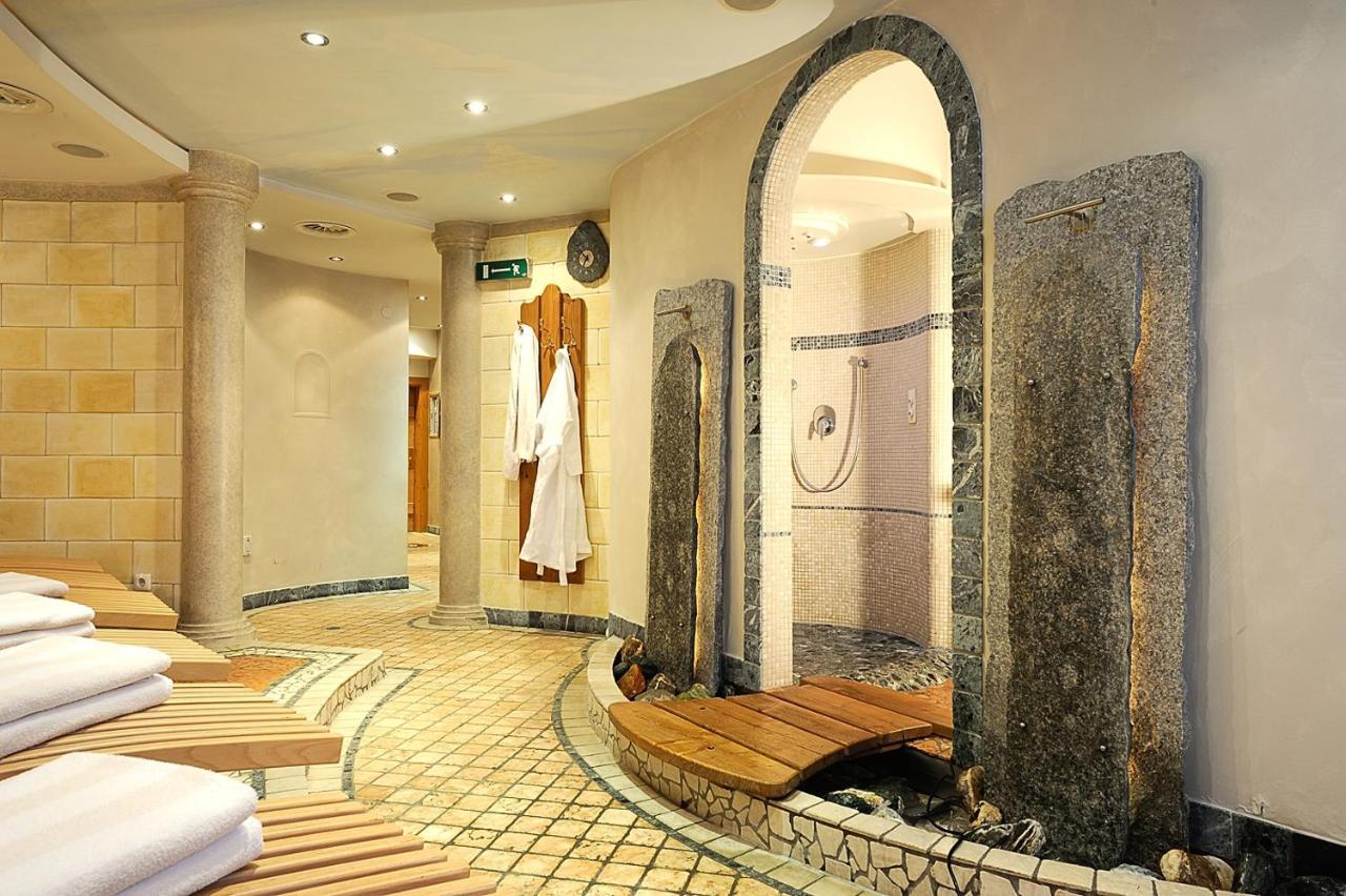 Sporthotel Almhof Ischgl Dış mekan fotoğraf